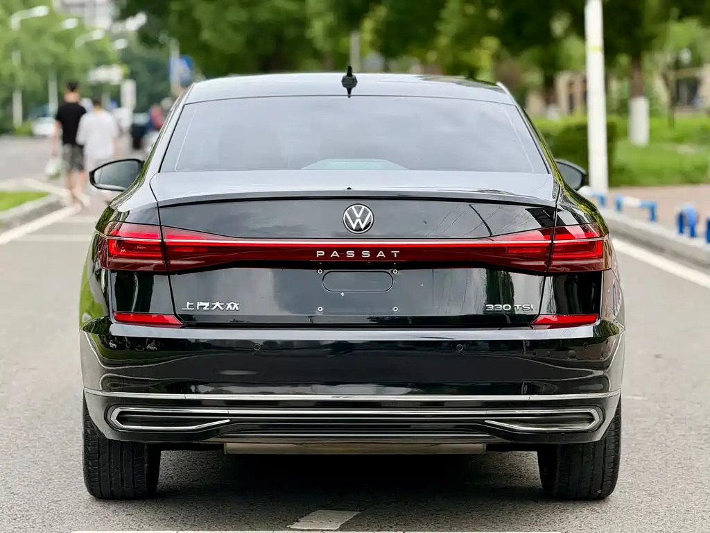 Volkswagen Passat 2022