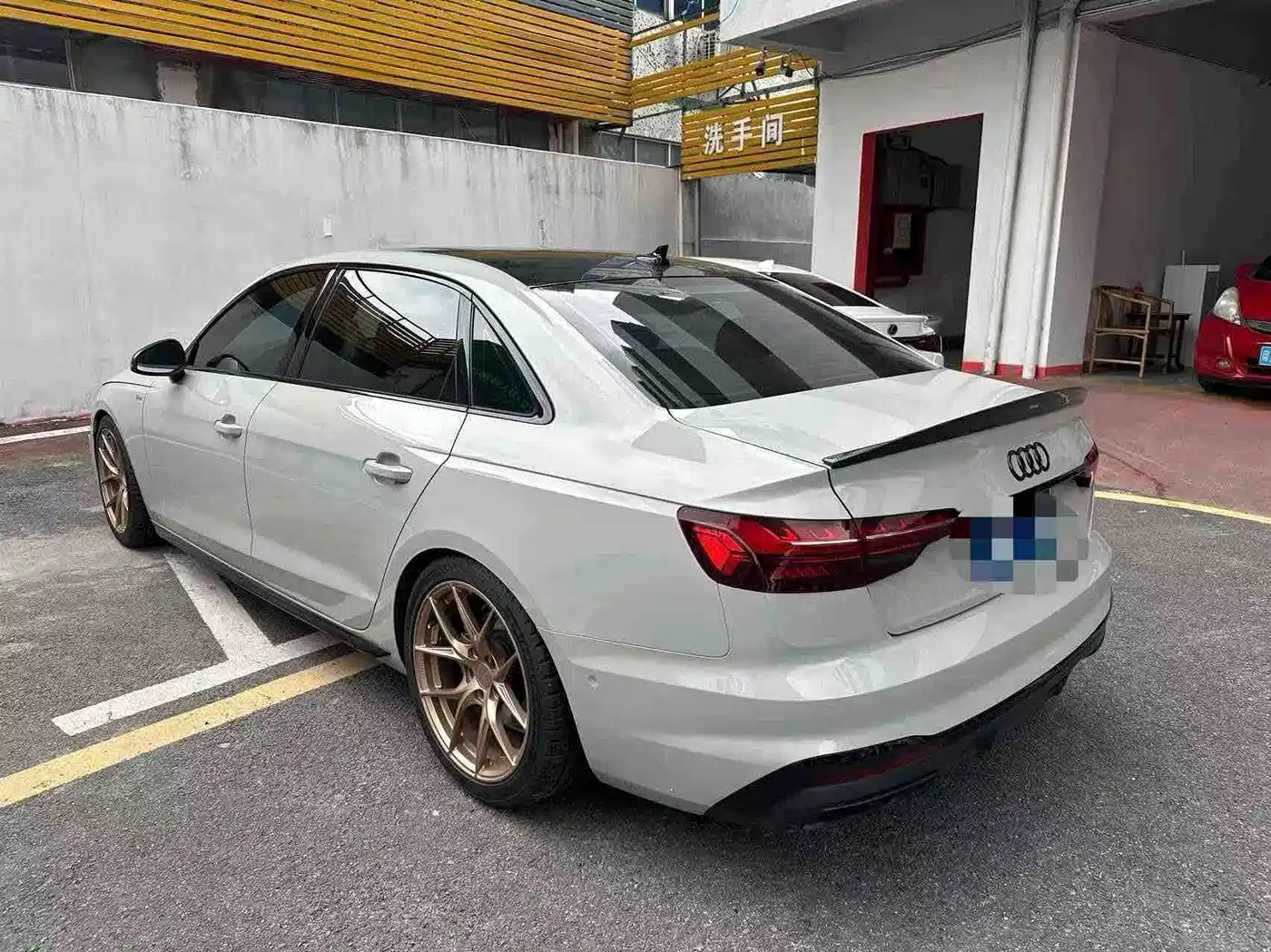 Audi A4 2023