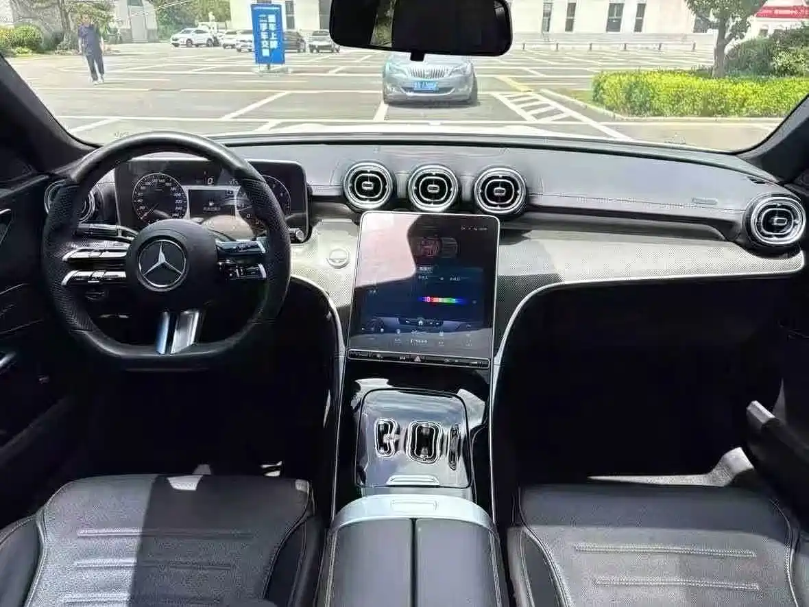 Mercedes-Benz C-Класс 2023