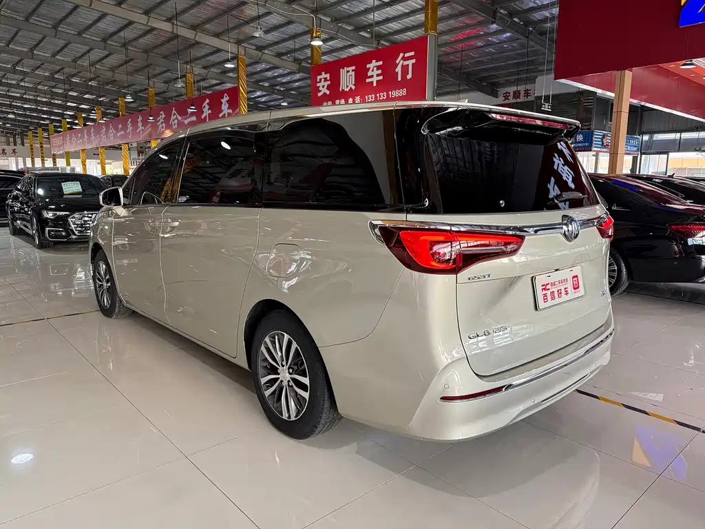 Buick GL8 2022