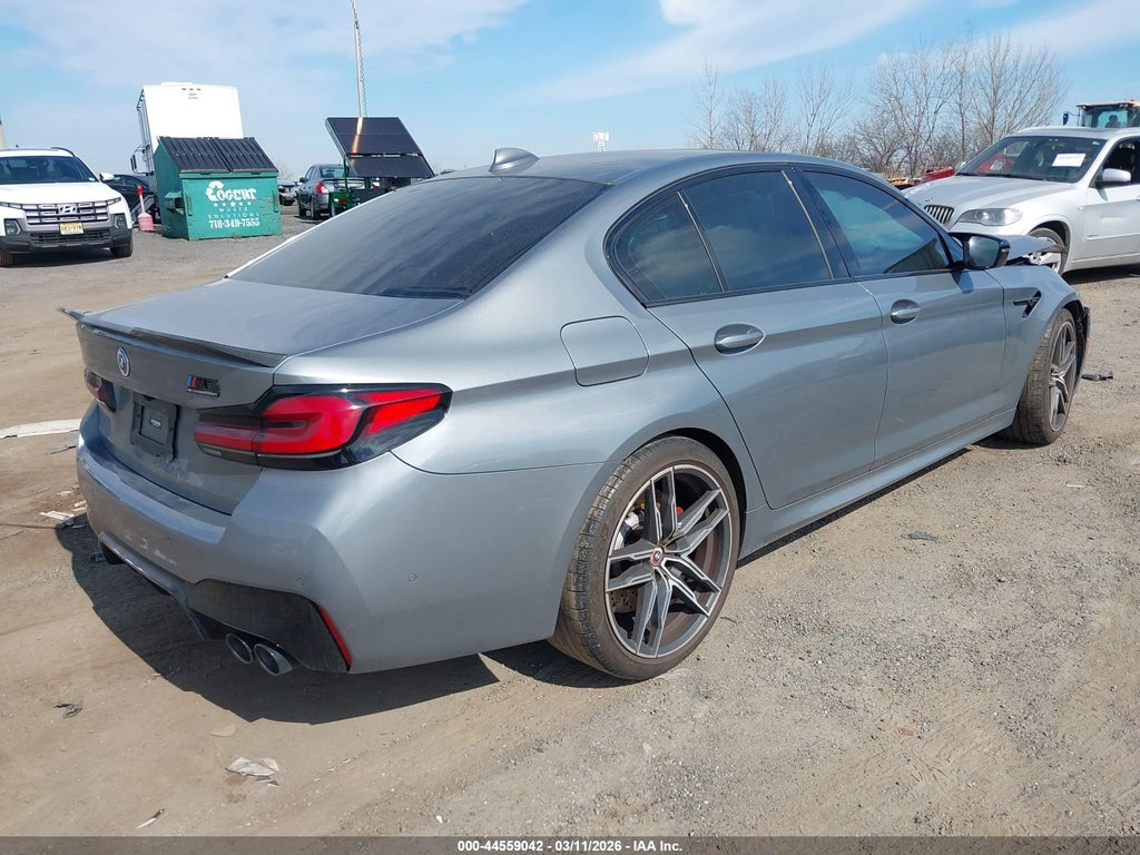 BMW M5 2023