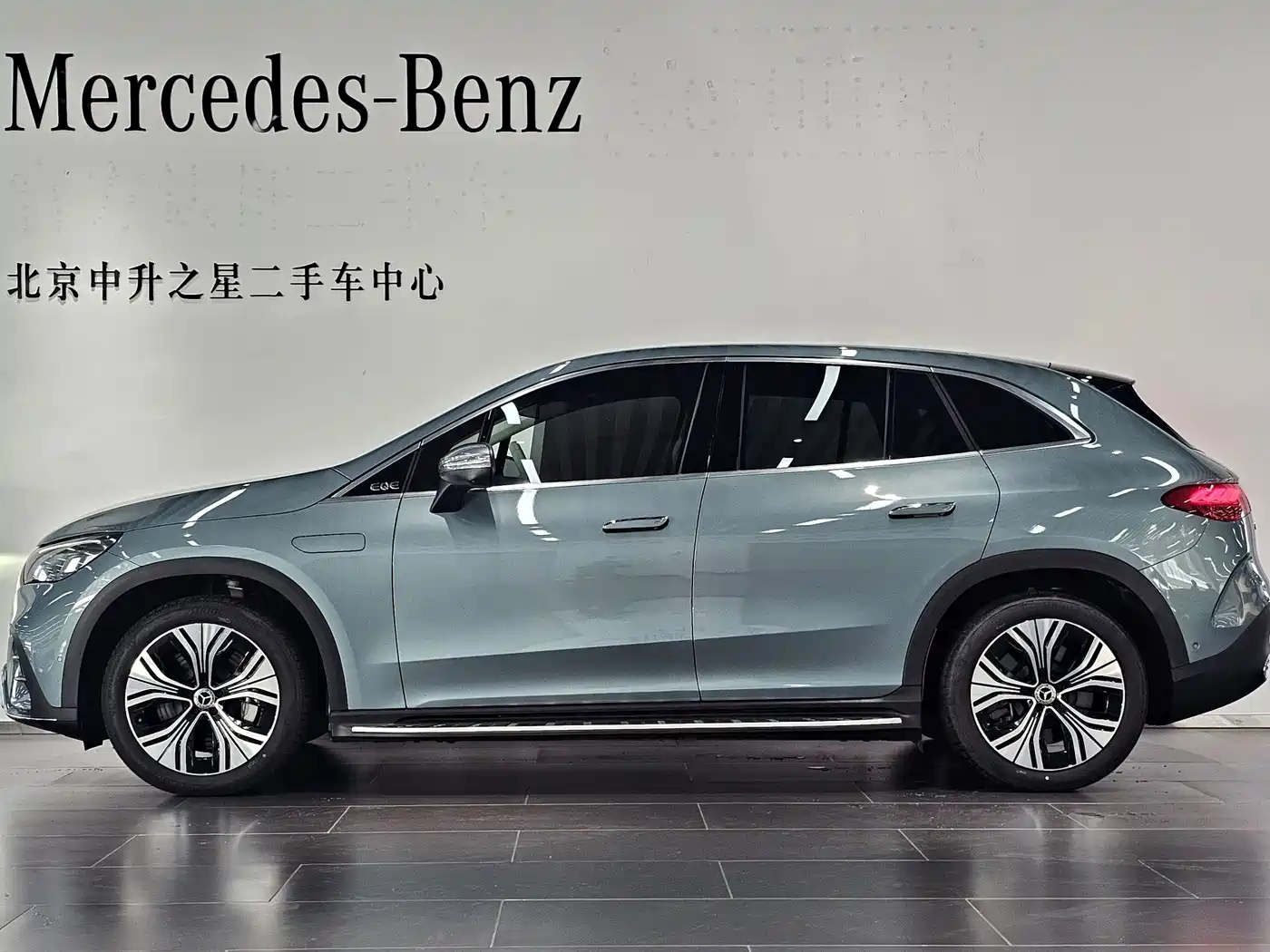 Mercedes-Benz EQE SUV 2025