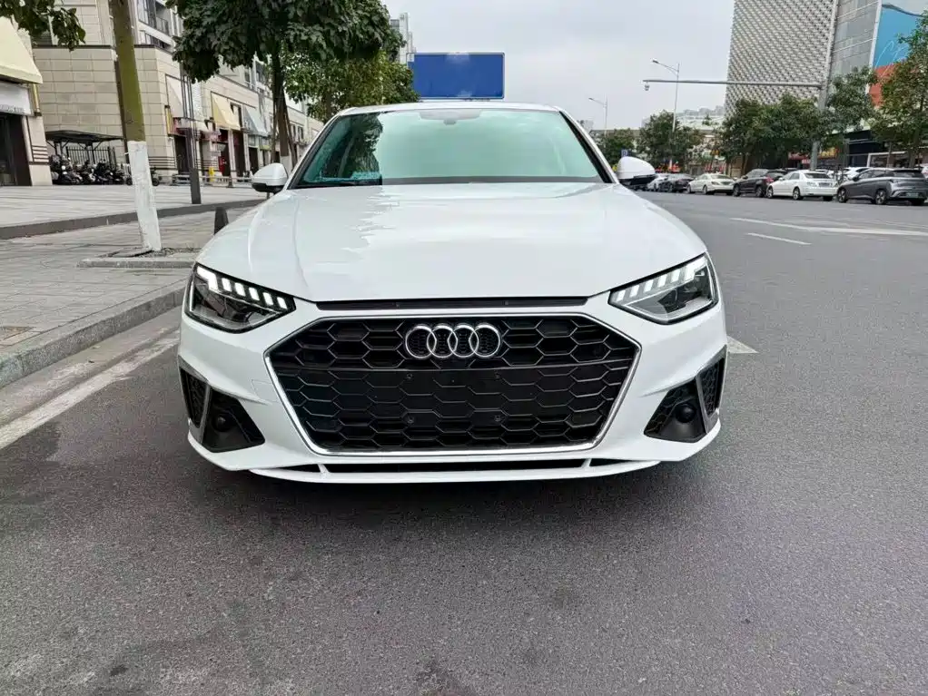 Audi A4 2021
