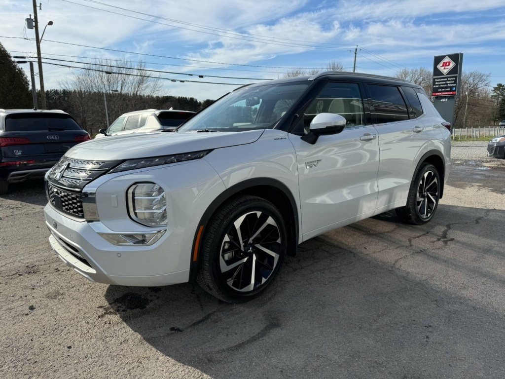 Mitsubishi Outlander 2025