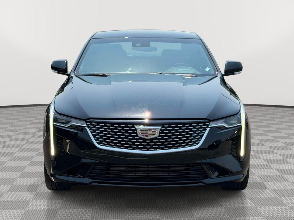 Cadillac CT4 2026