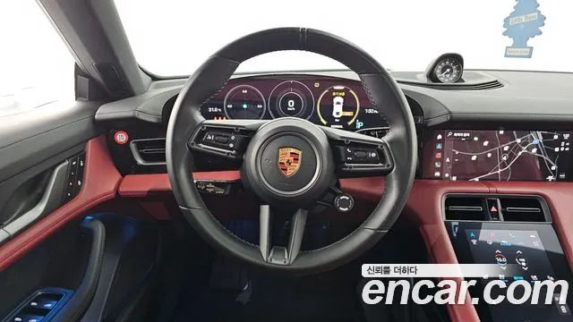 Porsche Taycan 2022