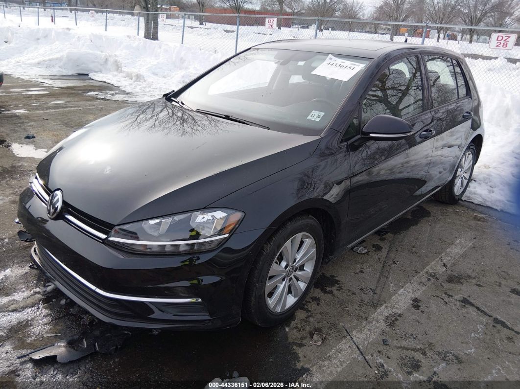 Volkswagen Golf 2021