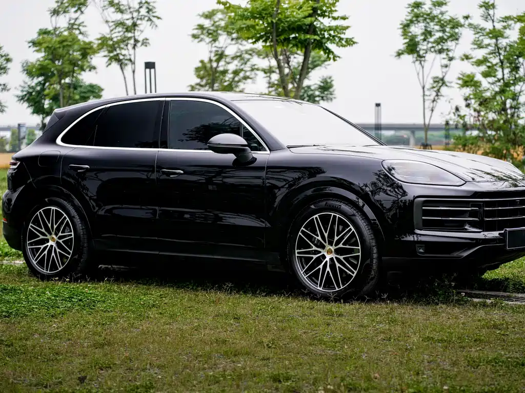 Porsche Cayenne 2024