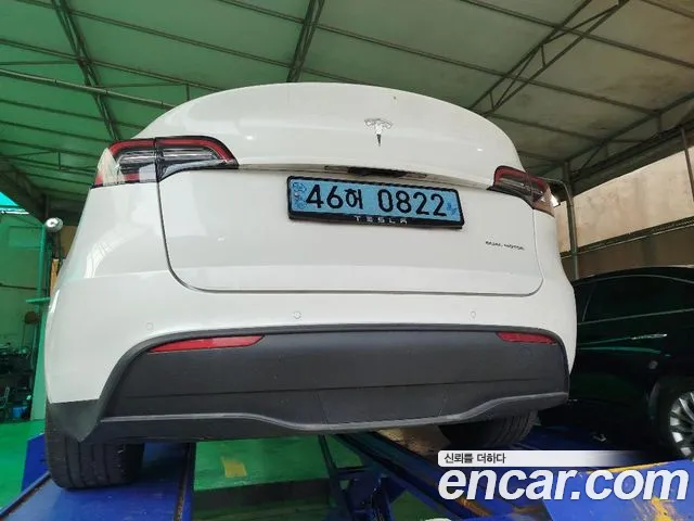 Tesla Model Y 2022