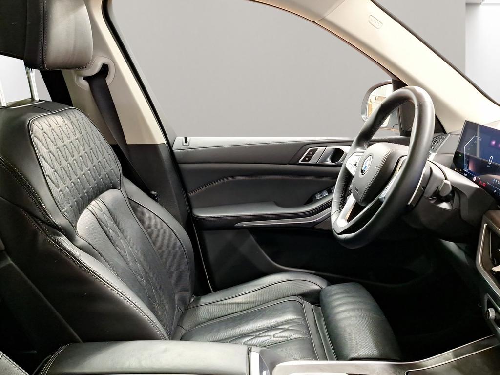 BMW X7 2023