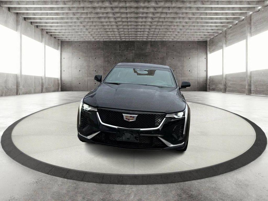 Cadillac CT4 2025