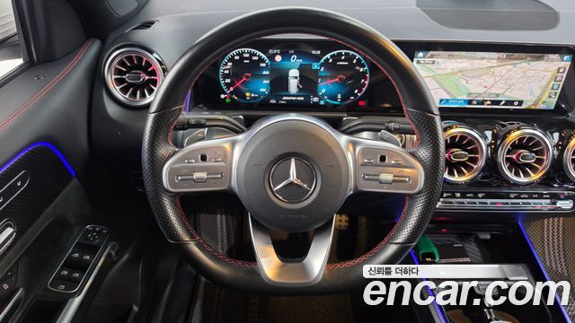 Mercedes-Benz GLB 2021