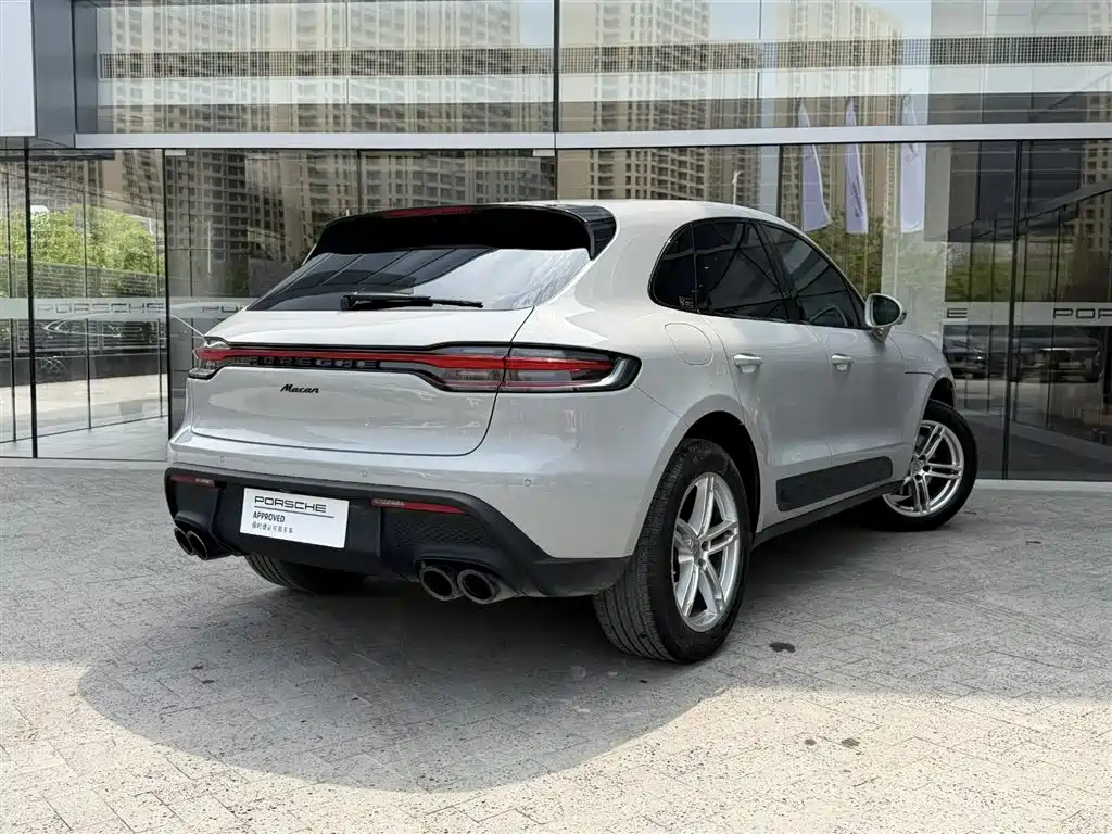 Porsche Macan 2023