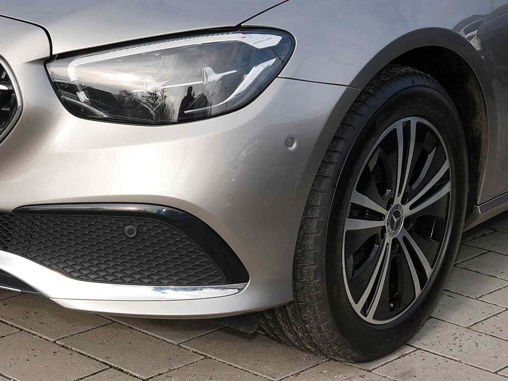 Mercedes-Benz E 220 2022