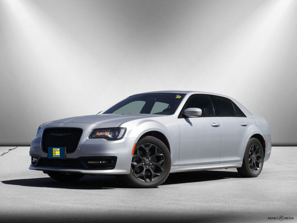 Chrysler 300 2023