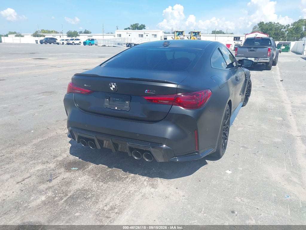 BMW M4 2025