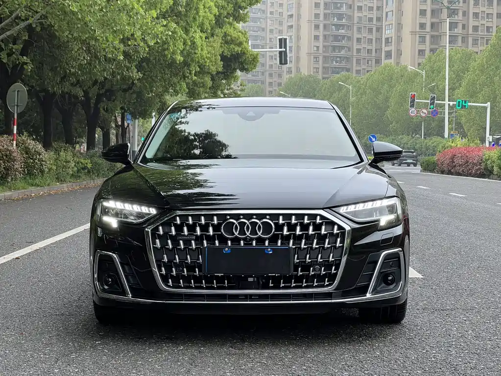Audi A8 2023
