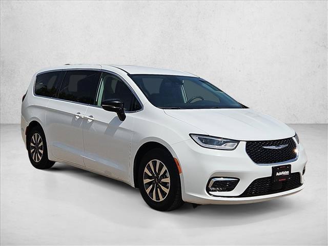 Chrysler Pacifica 2024
