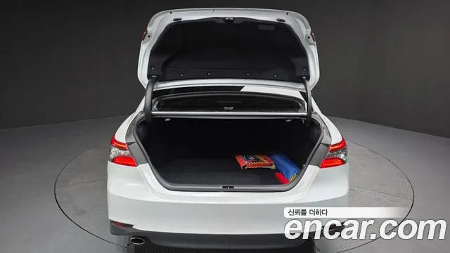 Toyota Camry 2023