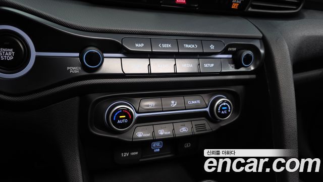 Hyundai Veloster 2021