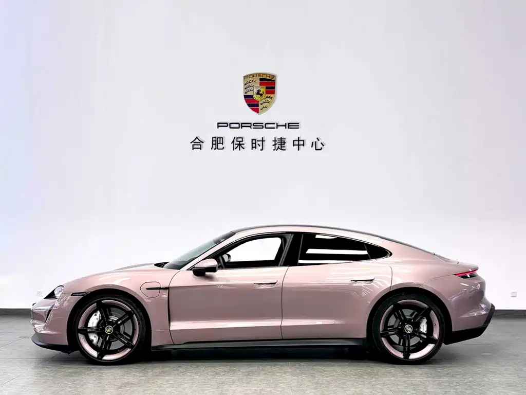 Porsche Taycan 2023