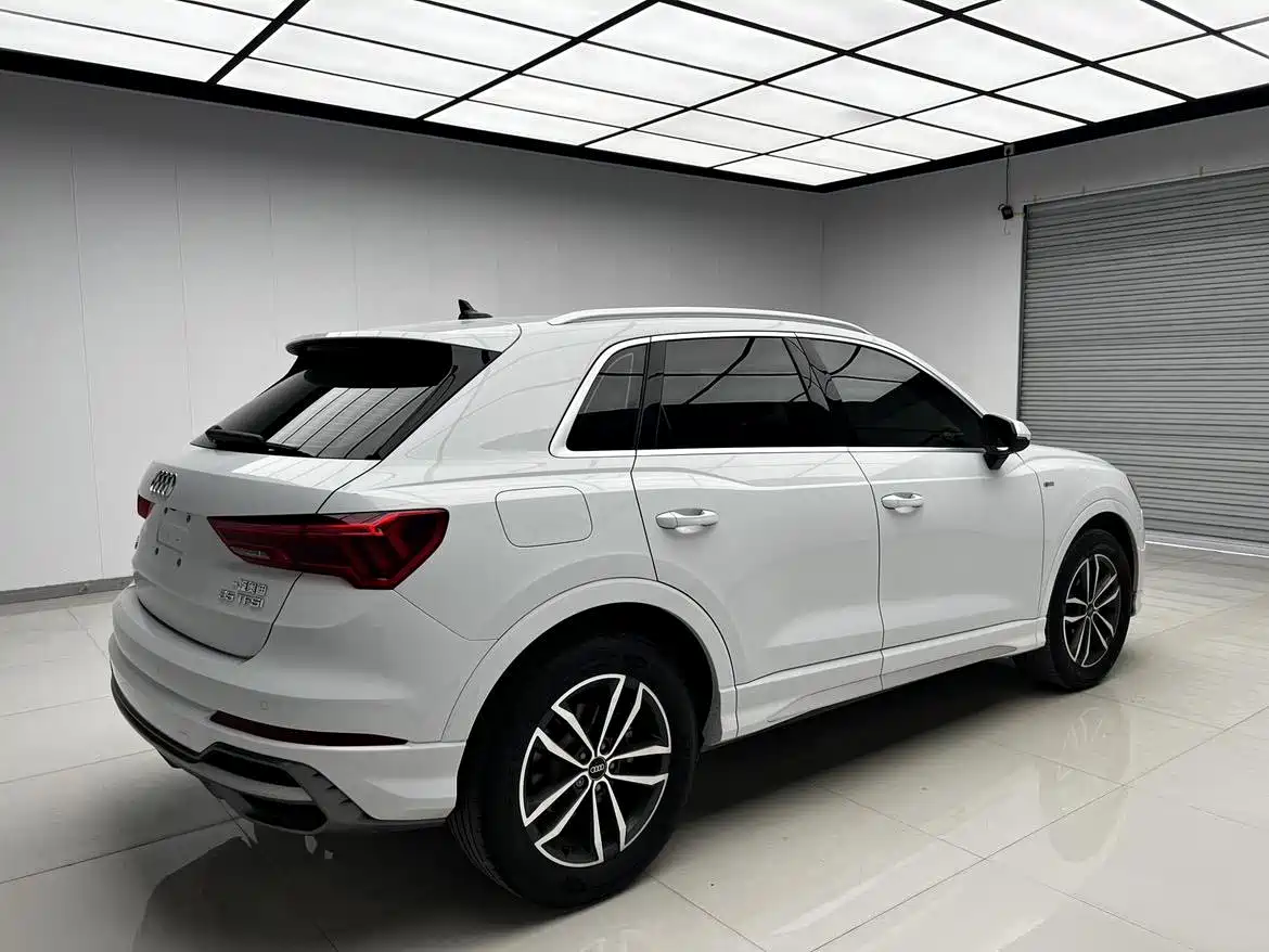 Audi Q3 2021