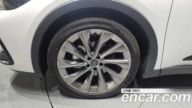 Toyota Crown 2024