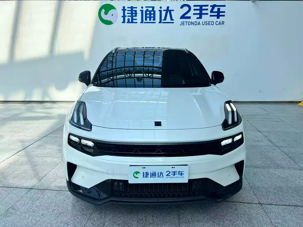 Lynk & Co 06 2023