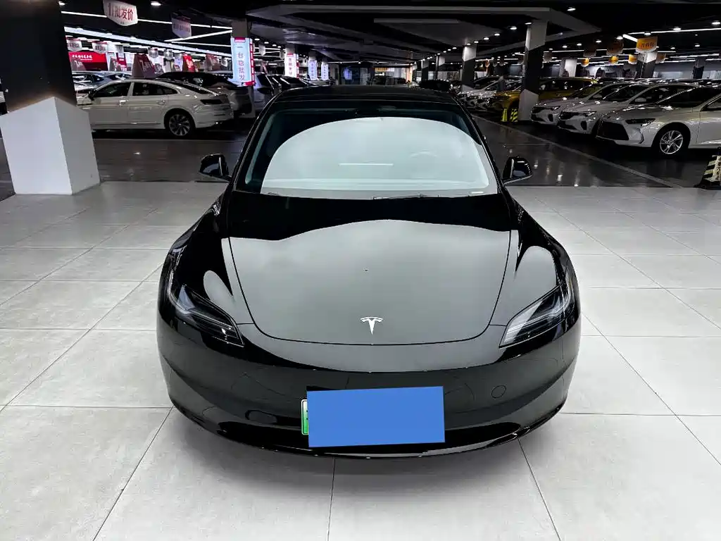 Tesla Model 3 2023