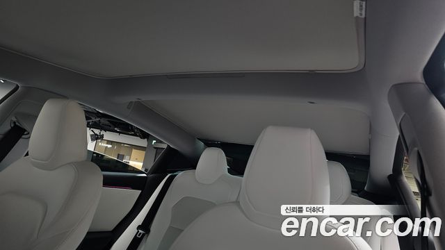 Tesla Model 3 2025