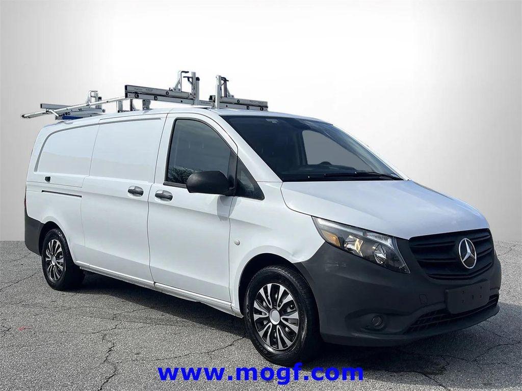 Mercedes-Benz Metris 2023