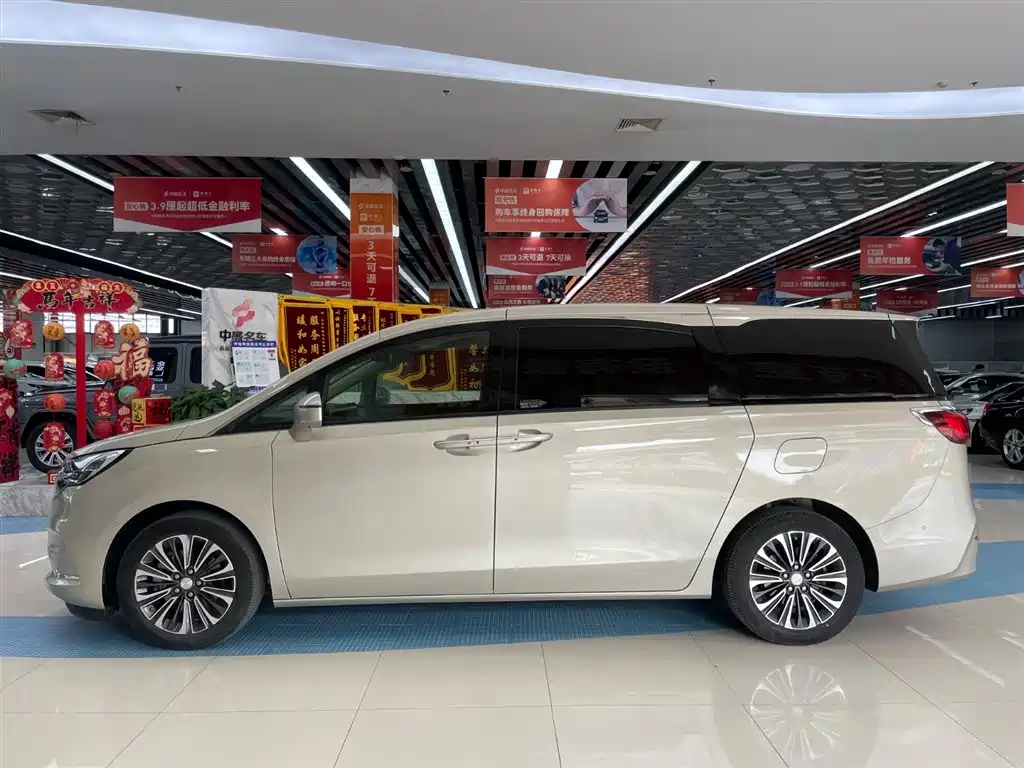 Buick GL8 2021