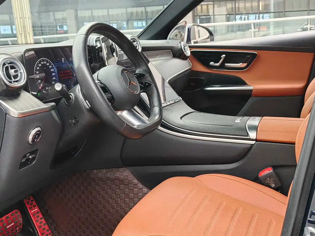 Mercedes-Benz GLC 2023