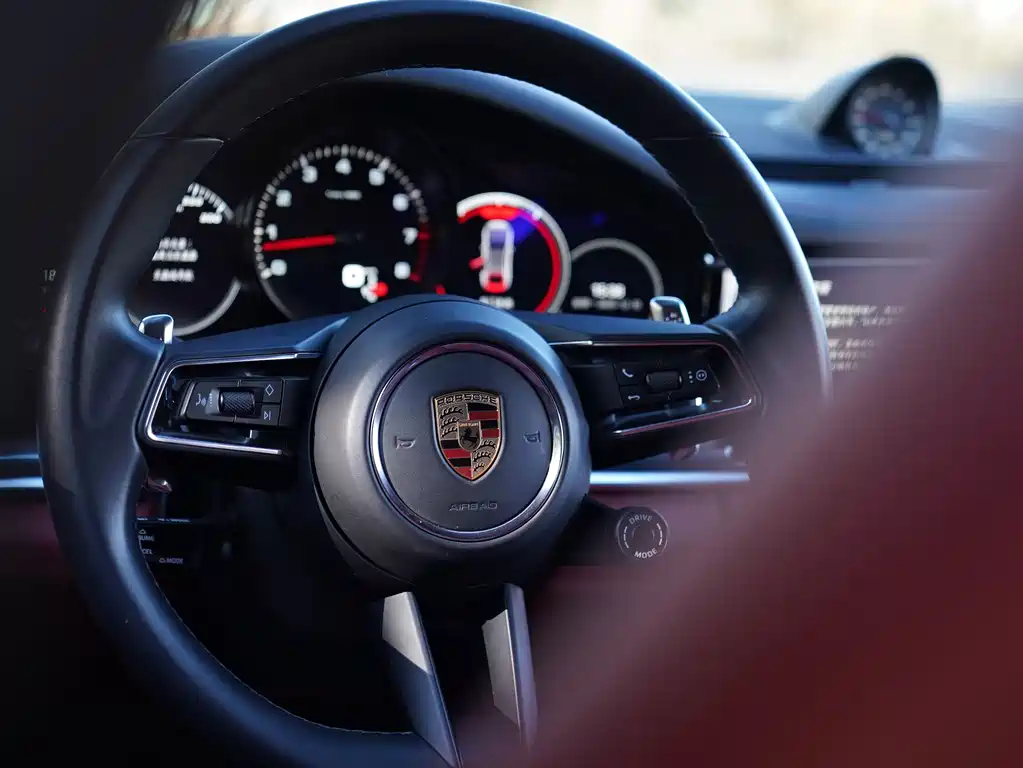 Porsche Panamera 2023