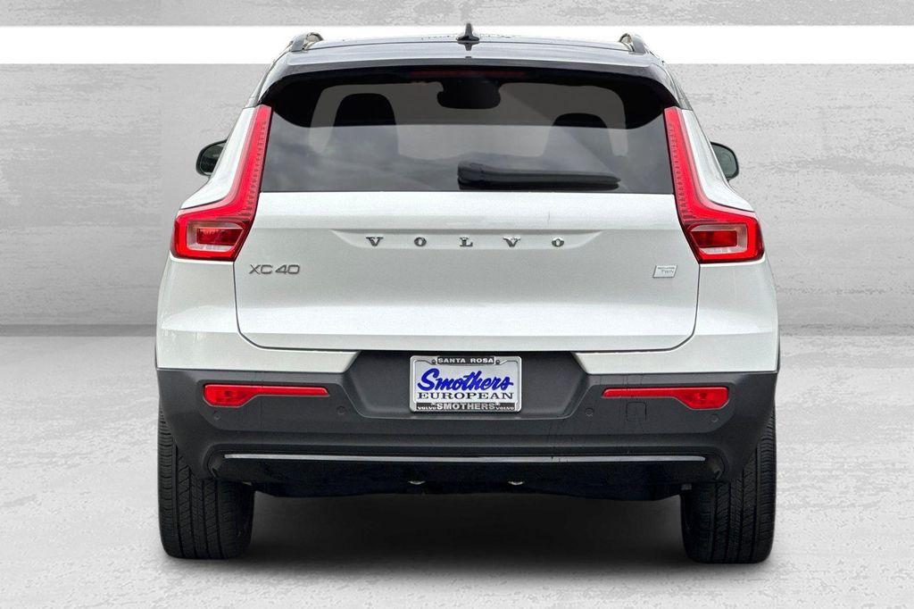 Volvo XC40 2023