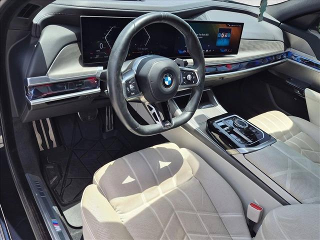 BMW 740 2023