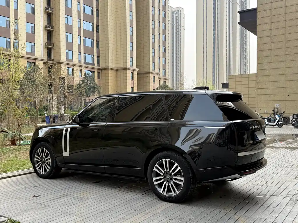 Land Rover Range Rover 2023
