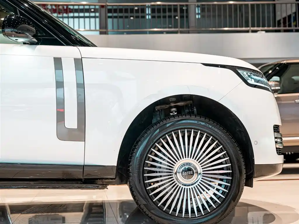Land Rover Range Rover 2024