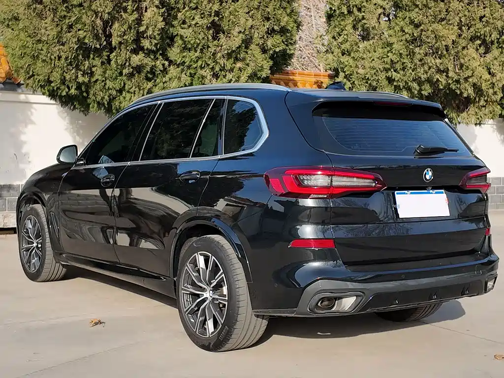 BMW X5 2023