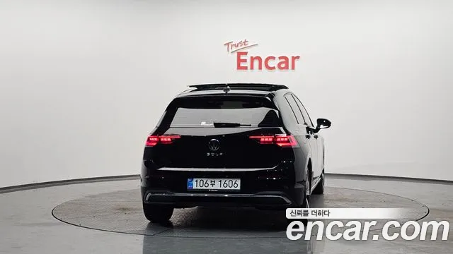 Volkswagen Golf 2025