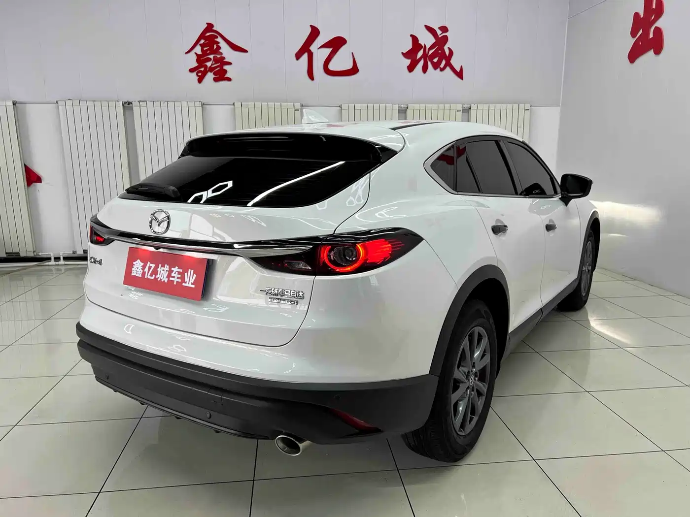 Mazda CX-4 2023