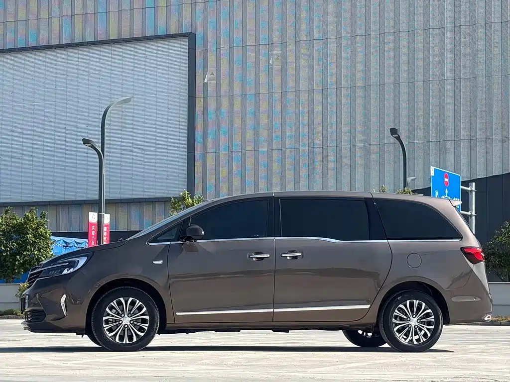 Buick GL8 2022