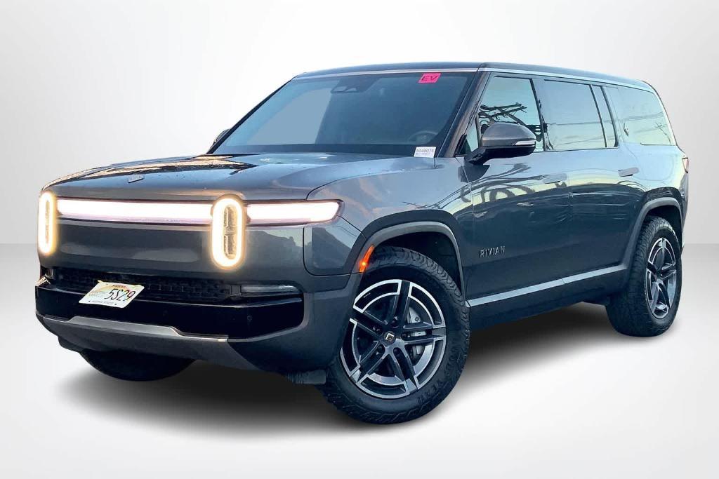Rivian R1S 2025