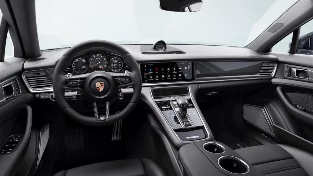 Porsche Panamera 2023