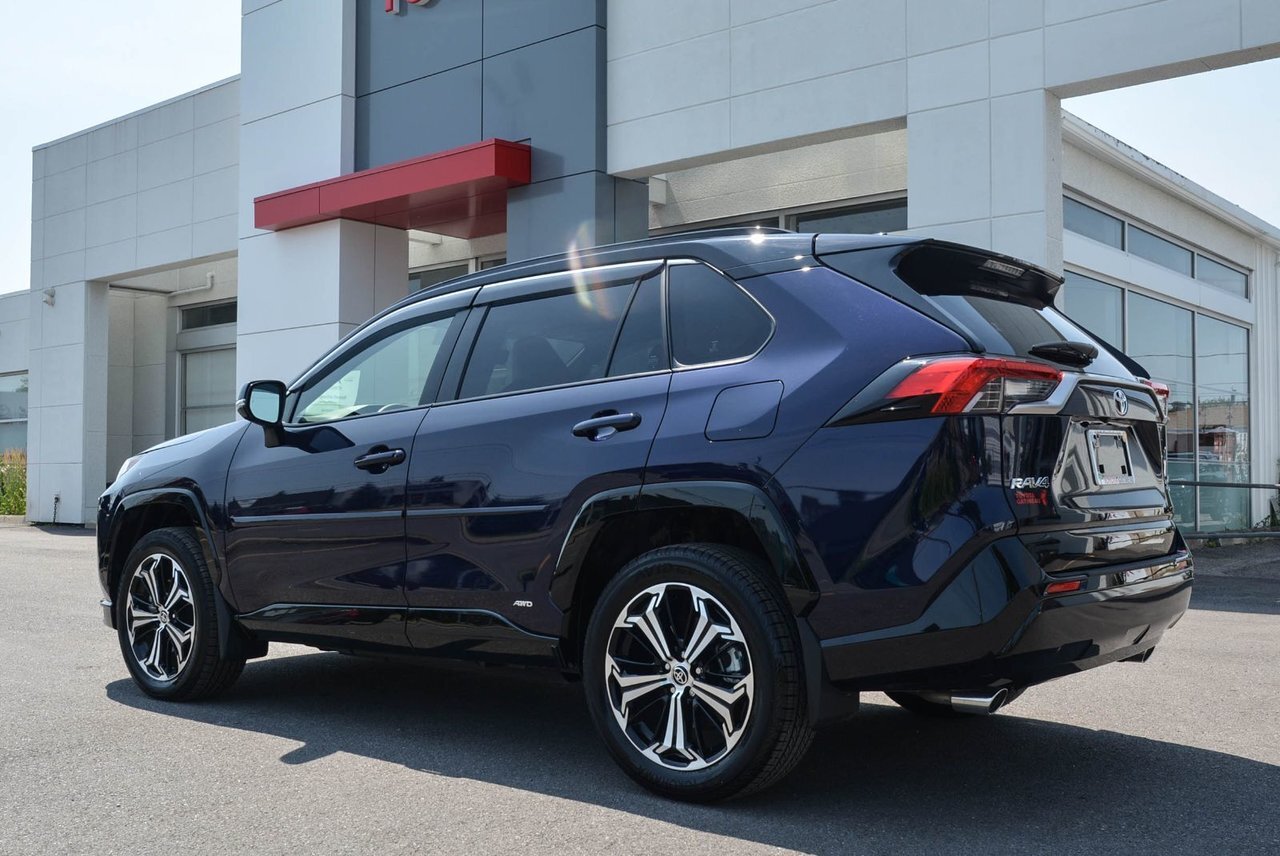 Toyota RAV4 2025