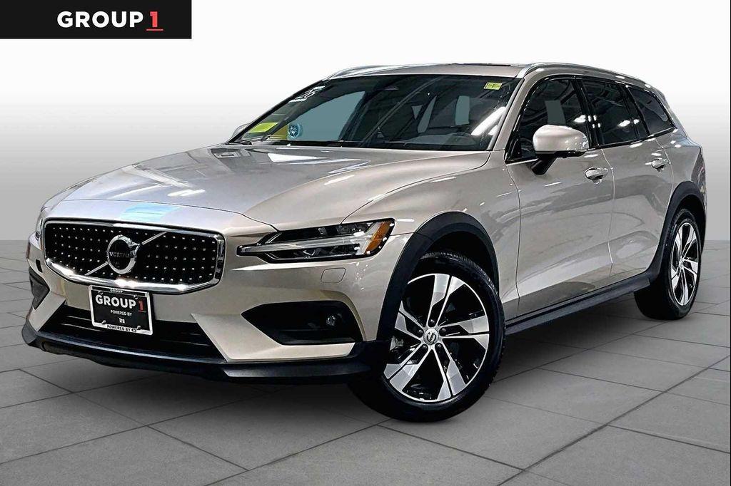 Volvo V60 Cross Country 2026