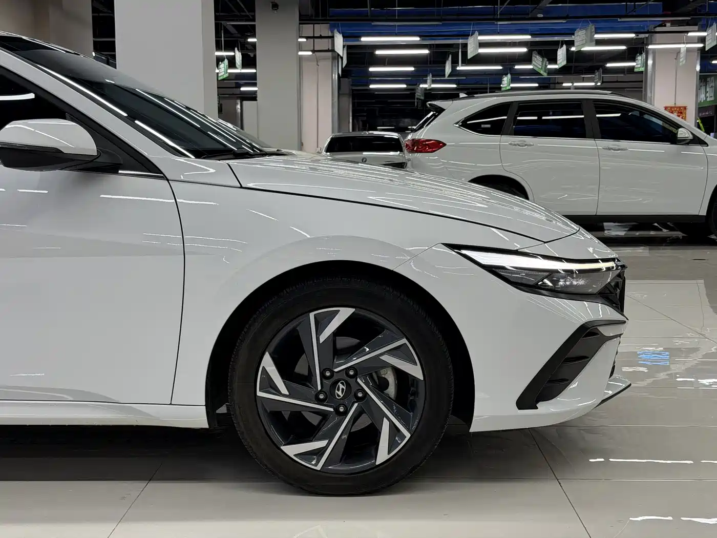 Hyundai Elantra 2025