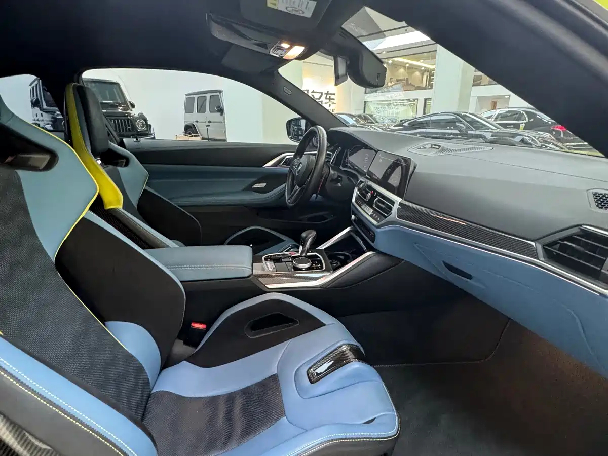 BMW M4 2023