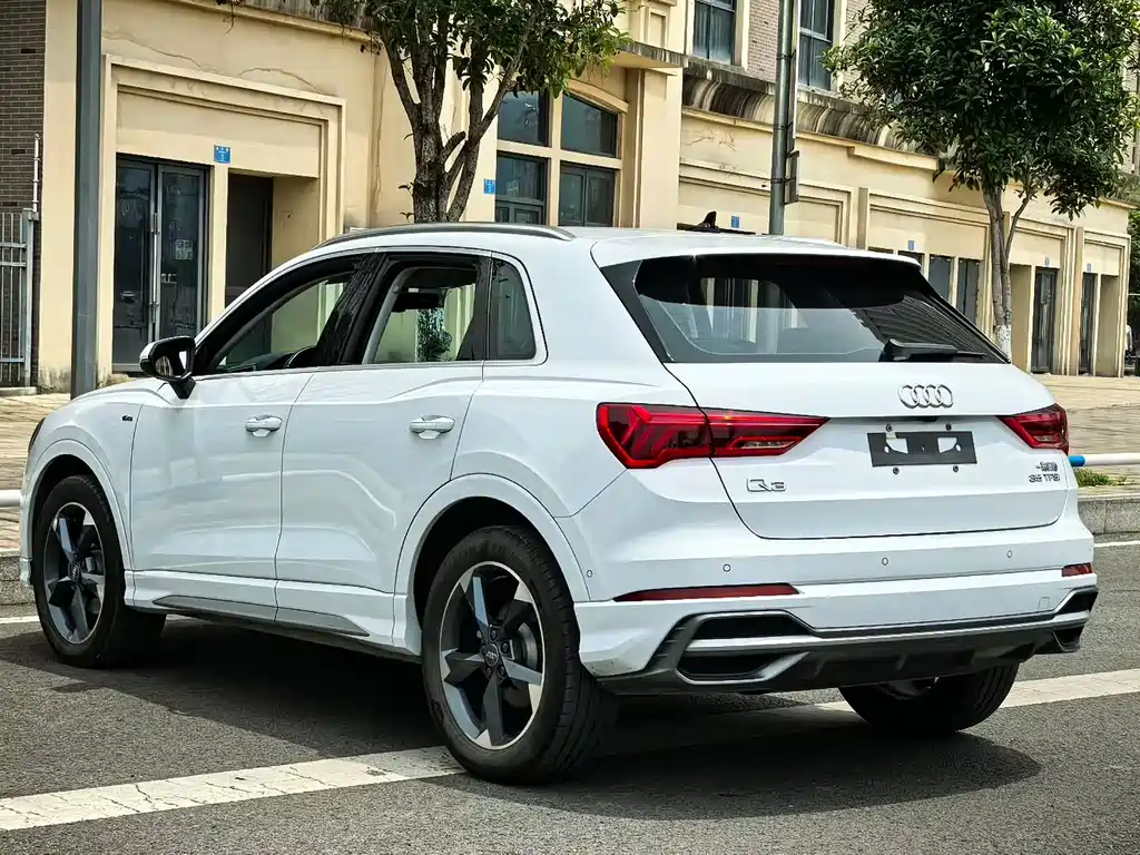 Audi Q3 2021