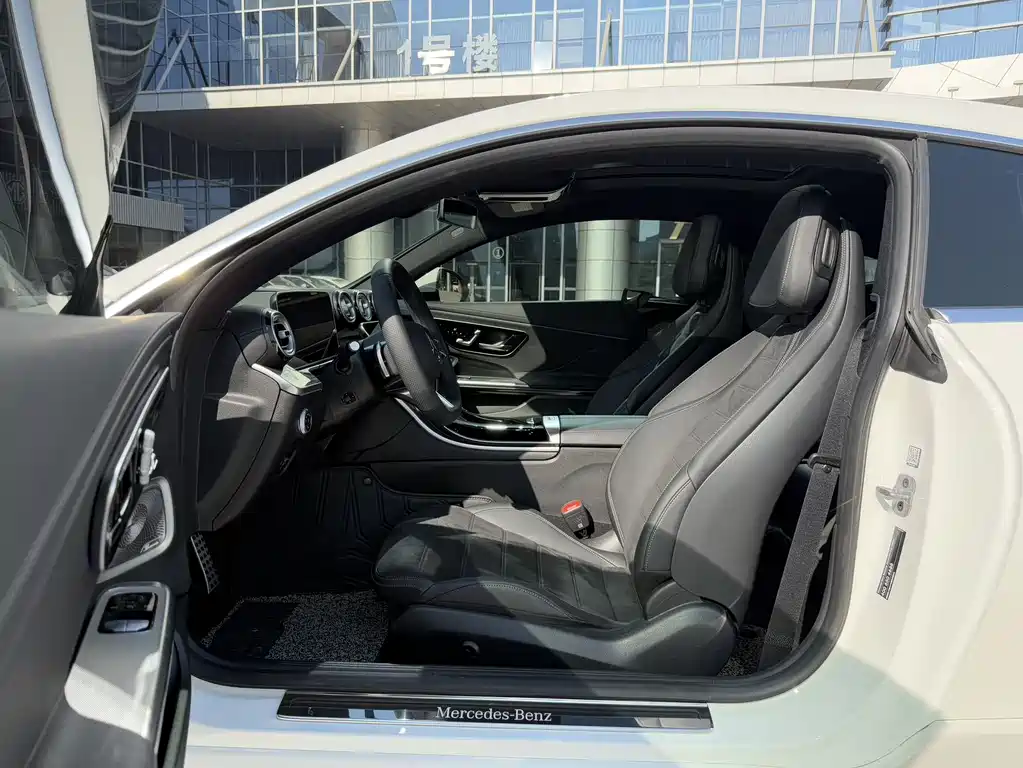 Mercedes-Benz CLE 2025